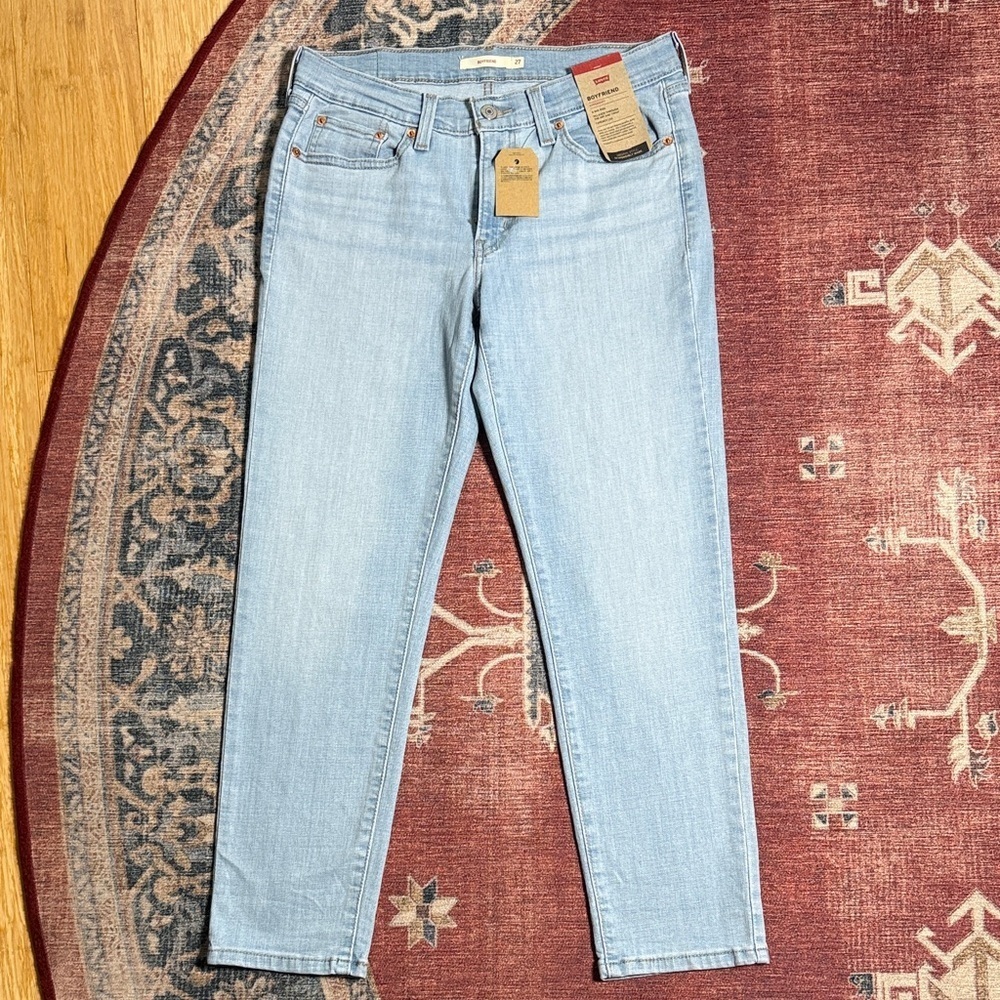 LEVI’S Mid-Rise Boyfriend Jeans NWT Size 27
